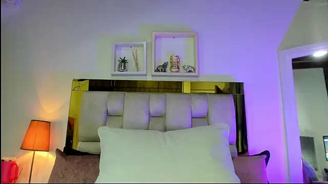 emmy r online show from 10/07/25, 12:02