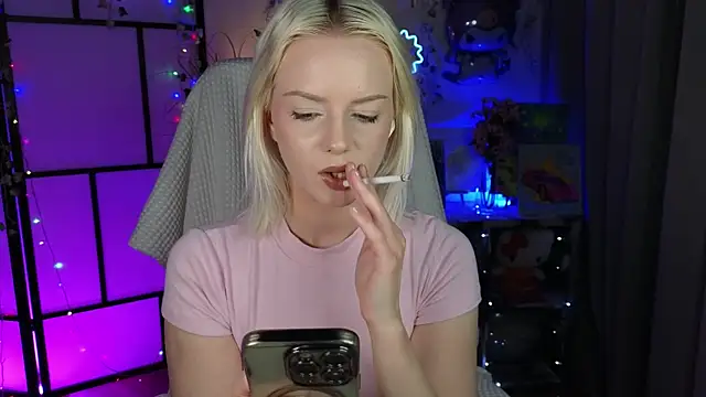 Snapshot of ImBonBon chatting on 09/12/25, 10:32 ImBonBon online show from 09/12/25, 10:32