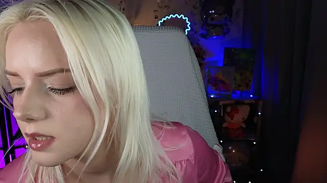 ImBonBon online show from 11/11/25, 11:27