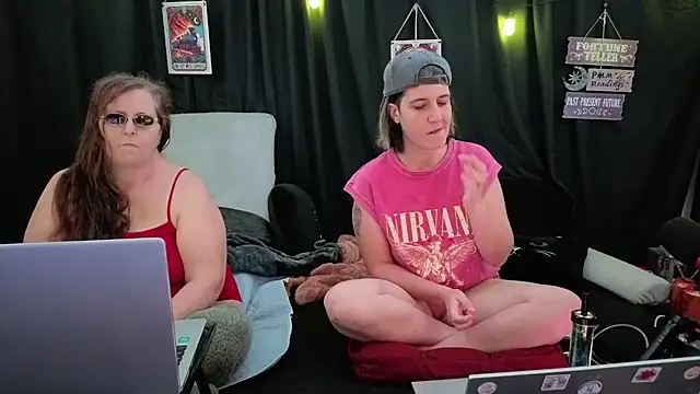 Sexy Mama-69 online show from 11/20/25, 05:34