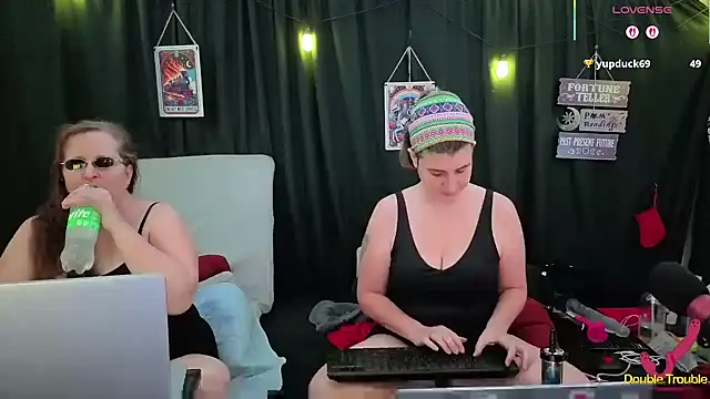 Sexy Mama-69 online show from 11/28/25, 05:26