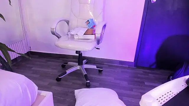 EriKlein online show from 10/14/25, 11:05