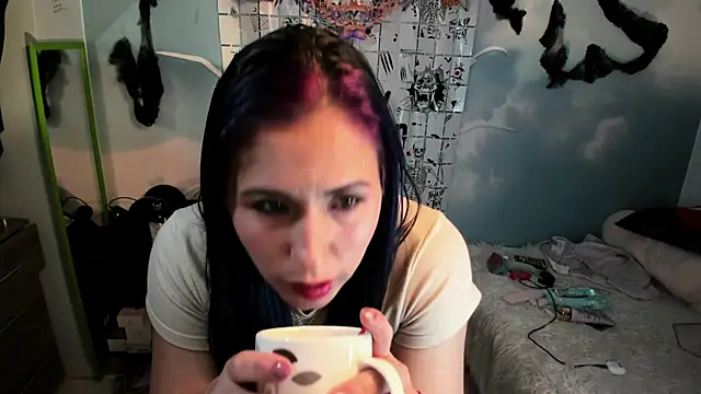 Snapshot of Nata_bernett chatting on 10/14/25, 05:25 Nata bernett online show from 10/14/25, 05:25