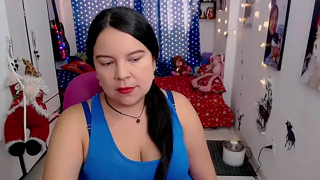 claryssa  online show from 12/13/24, 08:37