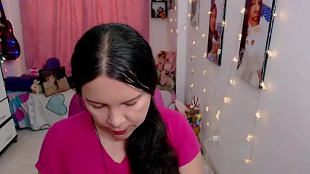 claryssa  online show from 06/06/26, 08:02