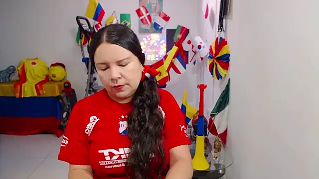 claryssa  online show from 07/04/26, 12:33