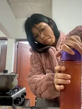 Snapshot of emily_rosse04 chatting on 10/29/25, 11:12 emily rosse04 online show from 10/29/25, 11:12