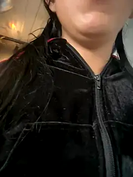 Snapshot of emily_rosse04 chatting on 11/26/25, 01:01 emily rosse04 online show from 11/26/25, 01:01