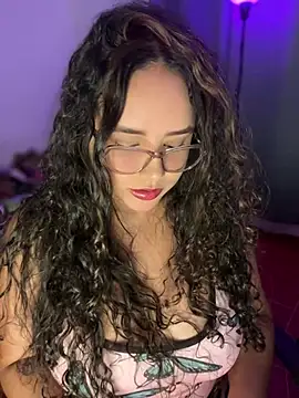 CurlyGirl 1 online show from 05/08/26, 12:49