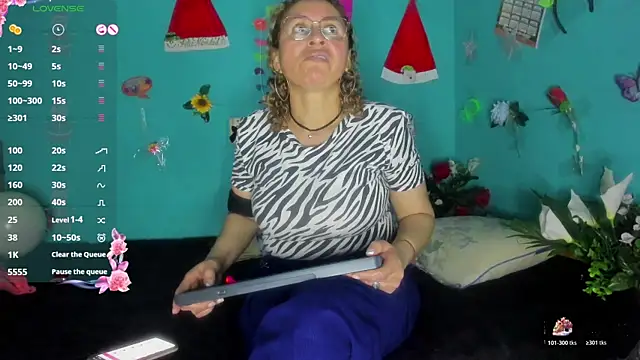 Snapshot of SheraHadee chatting on 01/14/26, 11:53 SheraHadee online show from 01/14/26, 11:53