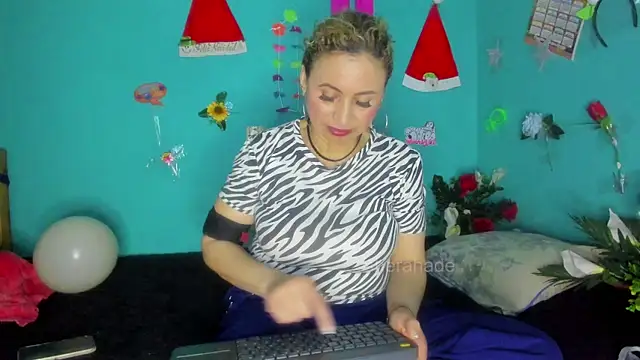 Snapshot of SheraHadee chatting on 01/17/26, 11:19 SheraHadee online show from 01/17/26, 11:19