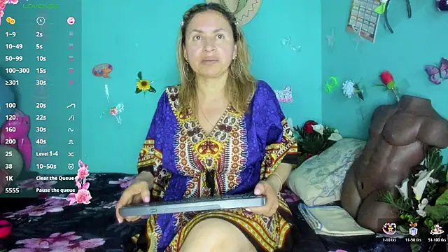 Snapshot of SheraHadee chatting on 02/18/26, 02:18 SheraHadee online show from 02/18/26, 02:18