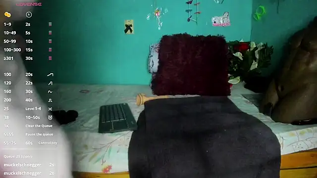 Snapshot of SheraHadee chatting on 04/23/26, 12:29 SheraHadee online show from 04/23/26, 12:29