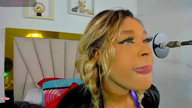 Snapshot of angel_dthroatt chatting on 01/11/25, 12:07 angel dthroatt online show from 01/11/25, 12:07