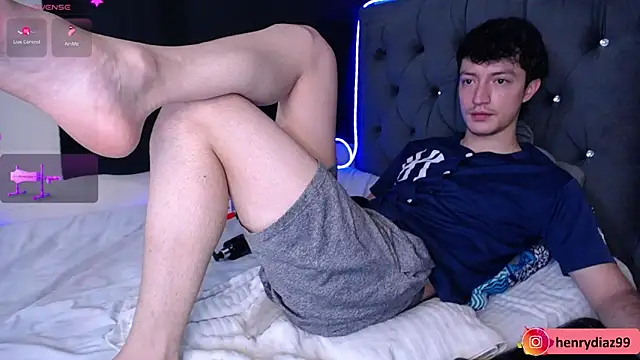 henry diiaz online show from 03/22/25, 02:47