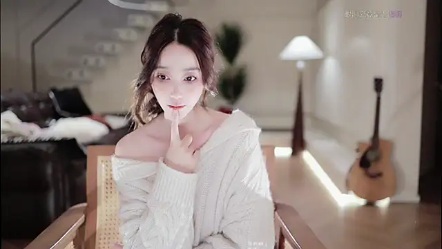 Snapshot of -Aricia- chatting on 11/13/25, 03:00 -Aricia- online show from 11/13/25, 03:00