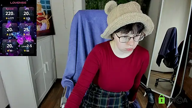 Snapshot of Melissa_Wells chatting on 10/09/25, 09:13 Melissa Wells online show from 10/09/25, 09:13