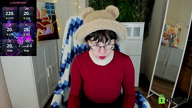 Snapshot of Melissa_Wells chatting on 10/15/25, 02:39 Melissa Wells online show from 10/15/25, 02:39