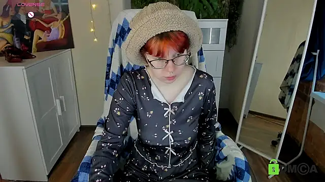 Snapshot of Melissa_Wells chatting on 11/16/25, 10:43 Melissa Wells online show from 11/16/25, 10:43