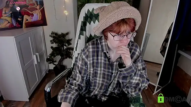 Snapshot of Melissa_Wells chatting on 11/30/25, 03:27 Melissa Wells online show from 11/30/25, 03:27