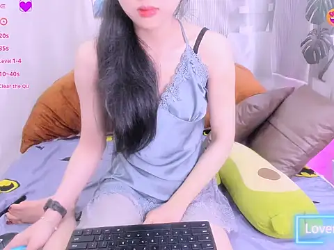 Ly   online show from 06/15/26, 03:09