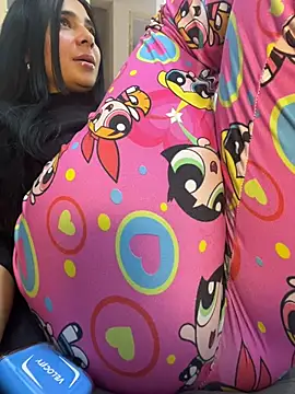 Meganmilk1 online show from 06/25/26, 04:33
