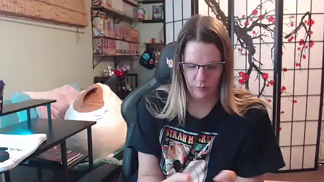 Snapshot of Sarahtineke chatting on 02/10/26, 06:23 Sarahtineke online show from 02/10/26, 06:23