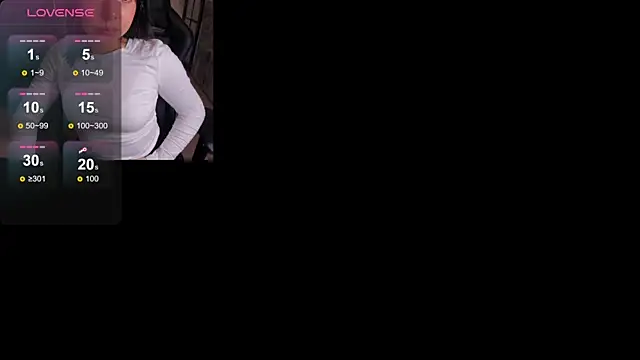 Snapshot of NicolRoss_ chatting on 11/02/25, 02:19 NicolRoss online show from 11/02/25, 02:19