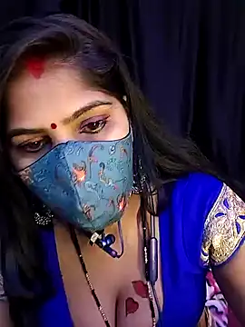 Snapshot of MUMTAJ_1 chatting on 12/29/24, 11:08 MUMTAJ 1 online show from 12/29/24, 11:08