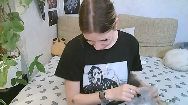 -GoldenGirl- online show from 05/01/26, 10:20