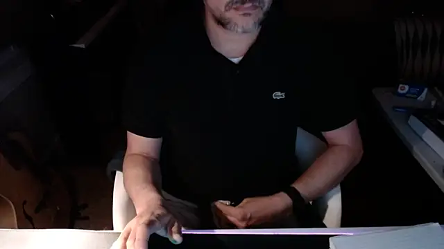 Snapshot of TheBongoBong chatting on 03/14/25, 06:21 TheBongoBong online show from 03/14/25, 06:21