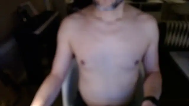 Snapshot of TheBongoBong chatting on 03/23/25, 02:37 TheBongoBong online show from 03/23/25, 02:37