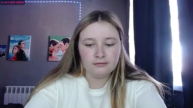 Light Luna online show from 10/12/25, 07:51