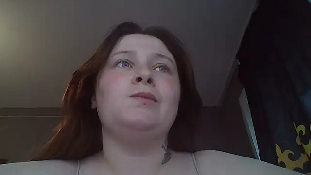 Snapshot of Light_Luna chatting on 06/20/26, 03:04 Light Luna online show from 06/20/26, 03:04