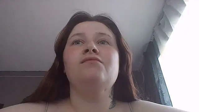 Snapshot of Light_Luna chatting on 06/21/26, 01:24 Light Luna online show from 06/21/26, 01:24