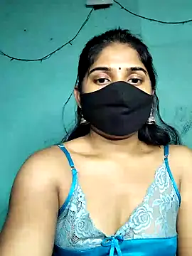 Luv Adite20 online show from 02/01/25, 08:26