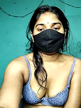 Luv Adite20 online show from 03/04/25, 06:15