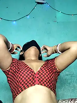 Luv Adite20 online show from 03/06/25, 05:43