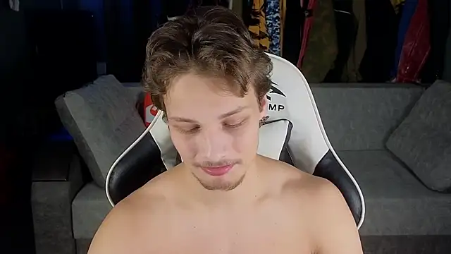 Snapshot of TeddyLiLboy chatting on 12/03/24, 05:55 TeddyLiLboy online show from 12/03/24, 05:55