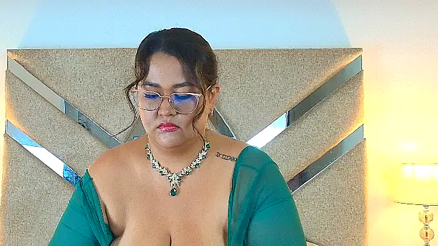 IsabellMendez  online show from 02/19/26, 04:36