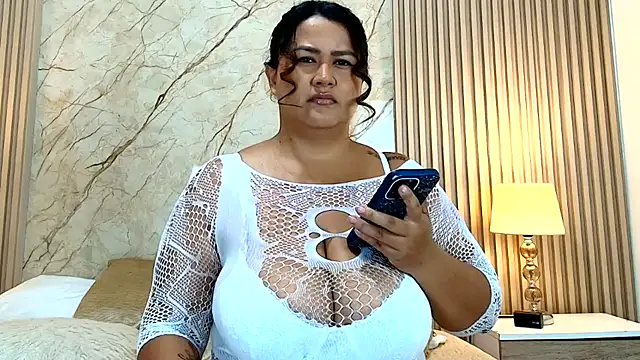 IsabellMendez  online show from 07/24/26, 09:13