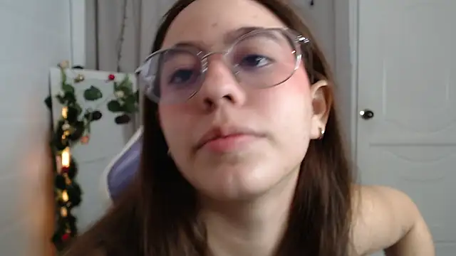 Snapshot of BlairVicent chatting on 12/04/25, 02:04 BlairVicent online show from 12/04/25, 02:04