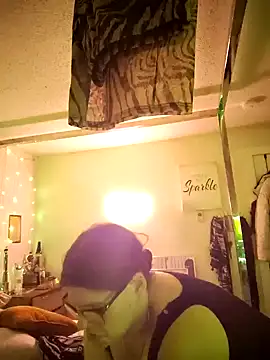 BeckiTooSweet online show from 12/31/24, 11:53
