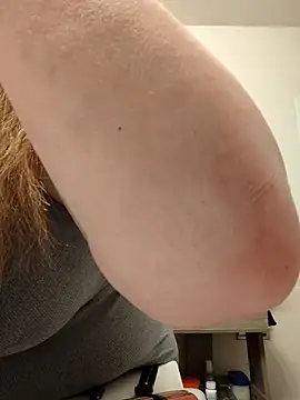 BeckiTooSweet online show from 02/22/25, 12:27