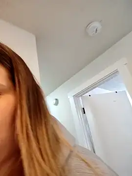 BeckiTooSweet online show from 03/13/25, 05:07