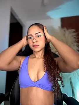 Snapshot of gretta_kler1 chatting on 10/06/25, 11:29 gretta kler1 online show from 10/06/25, 11:29