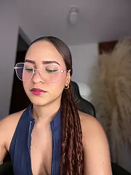 Snapshot of gretta_kler1 chatting on 02/23/26, 09:12 gretta kler1 online show from 02/23/26, 09:12