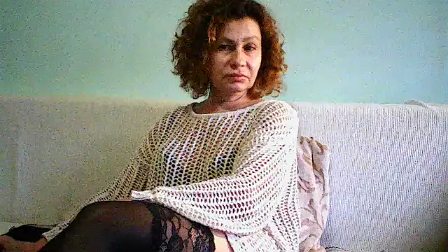 Snapshot of Mat_Elenore chatting on 11/10/25, 08:35 Mat Elenore online show from 11/10/25, 08:35