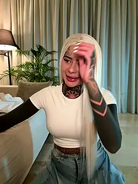 bambixboo online show from 11/22/25, 10:42