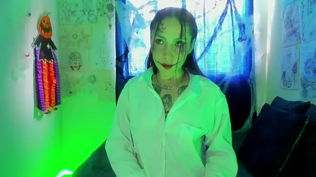 Snapshot of Keket_Smitth chatting on 10/31/25, 08:54 Keket Smitth online show from 10/31/25, 08:54